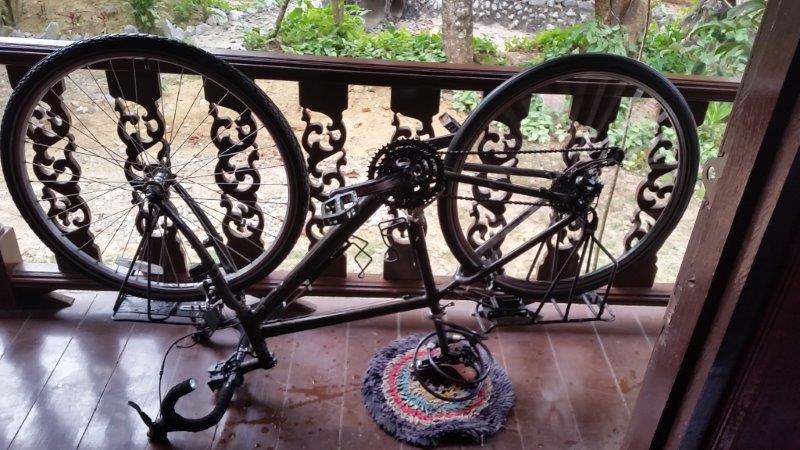 25-2-16-LAOS-Vang Vieng - town    (7)